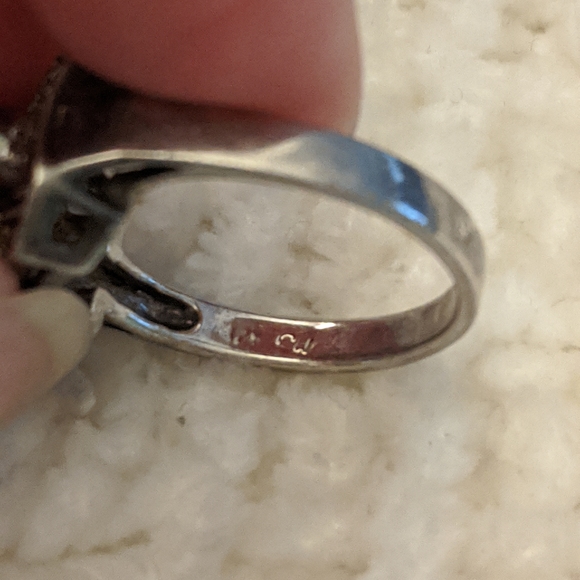 GORGEOUS Antique/Vintage 1950's Sterling Silver Ring with Real Diamonds - Picture 8 of 16